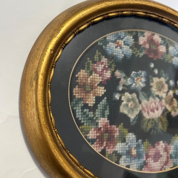 Vintage Gold Framed Oval Needlepoint Flowers Florals Bouquet Cottagecore country - Picture 7 of 13